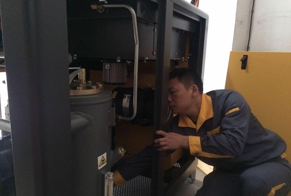 螺桿空壓機(jī)漏油不可忽視,預(yù)防診斷是關(guān)鍵!